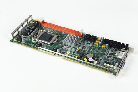 ADVANTECH CARTE BUS PASSIF PCE−5125